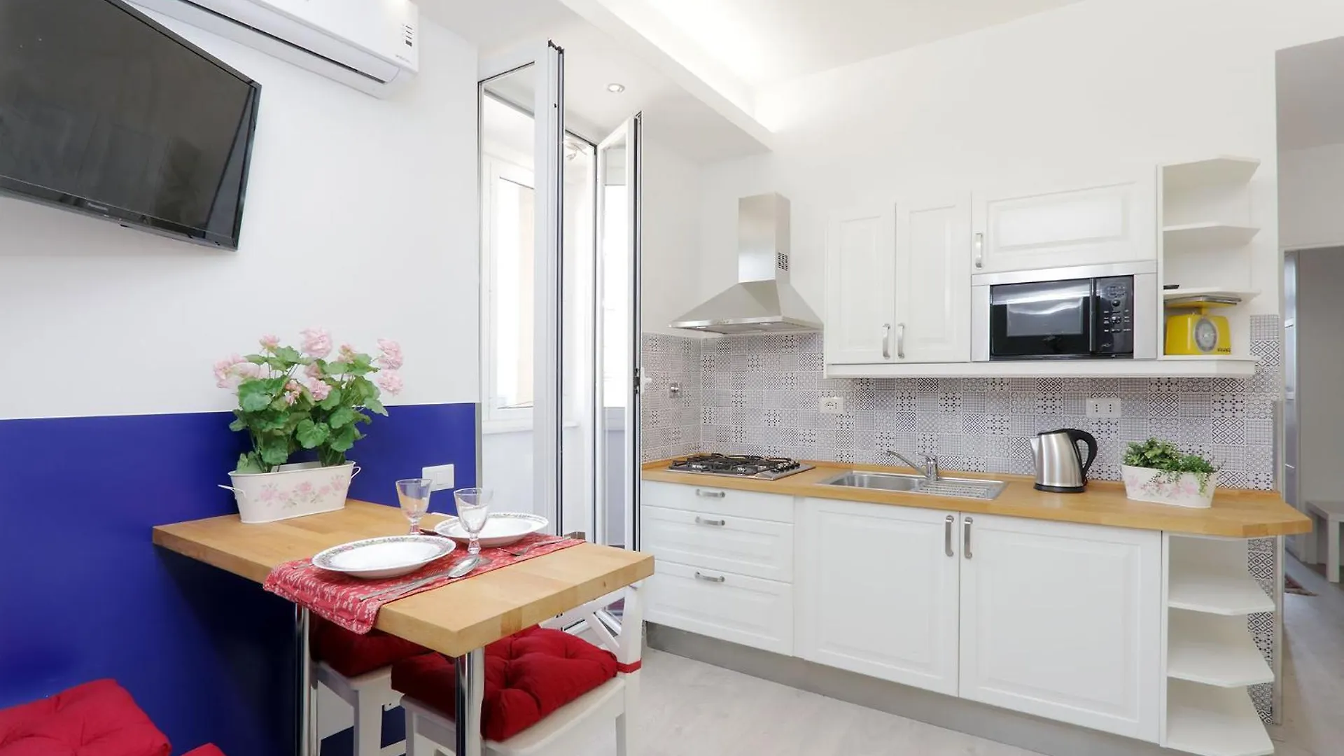 Bright Vatican 2 Bedroom Apartment روما